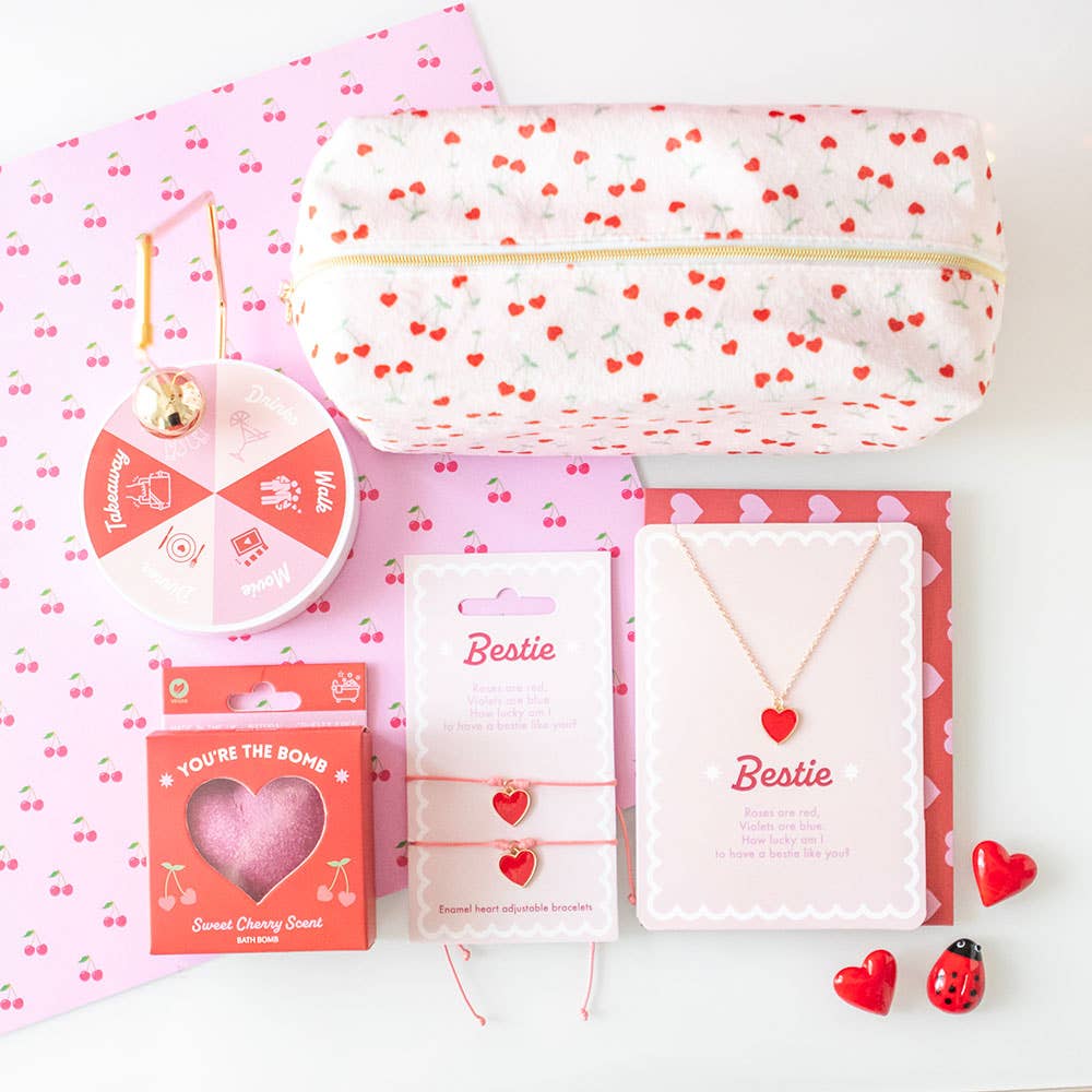 Bestie Enamel Heart Necklace Greeting Card