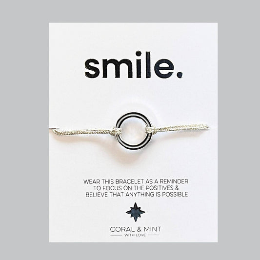 Smile - Circle charm bracelet