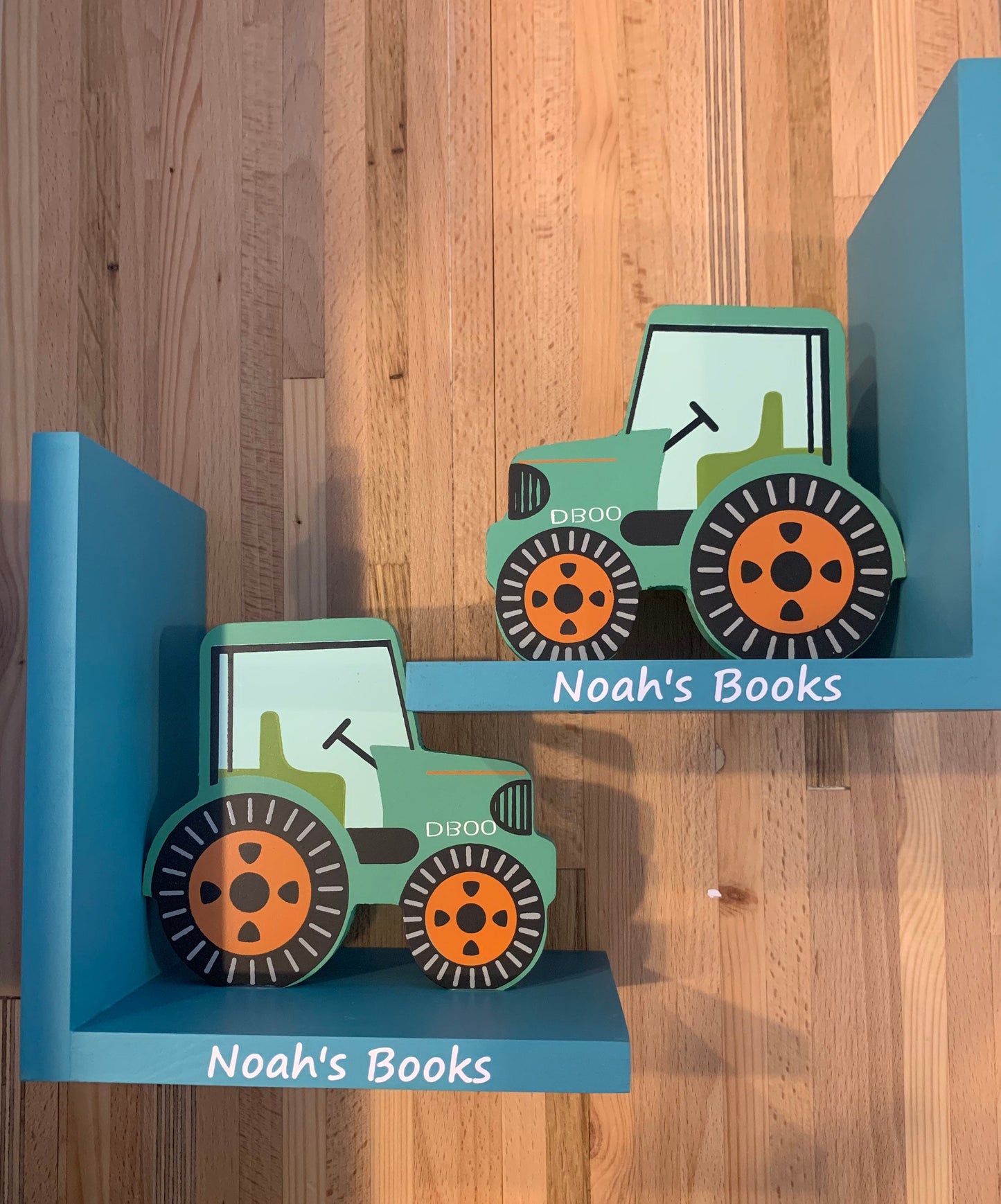 Tractor bookends